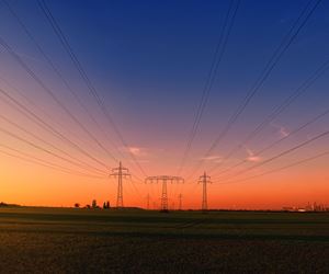 国务院印发2030年前碳达峰行动方案,大力发展新能源